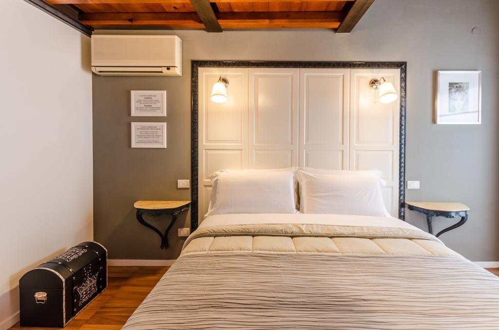 Duomo Guesthouse Piacenza Værelse billede